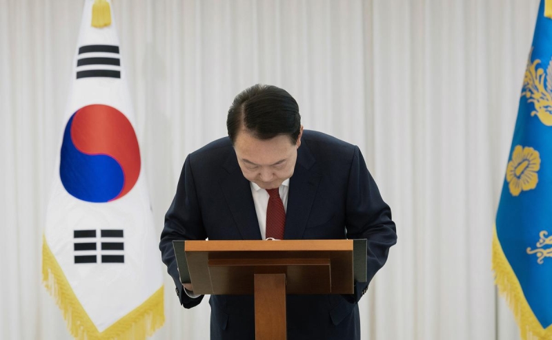 Следователи прошли через баррикады в резиденцию Юн Сок Ёля