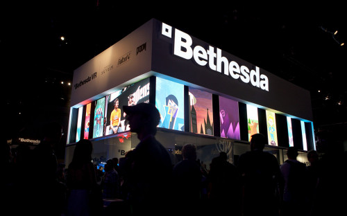 СМИ узнали о планах Microsoft купить причастную к созданию Siri компан