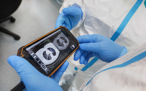 СМИ узнали о планах властей дать компаниям доступ к медкартам россиян