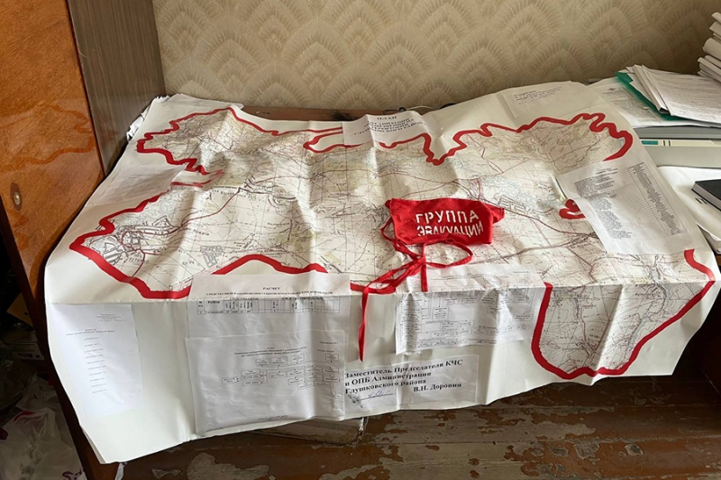 «Снаряды свистят, поселок горит». Репортаж РБК из курского Глушково