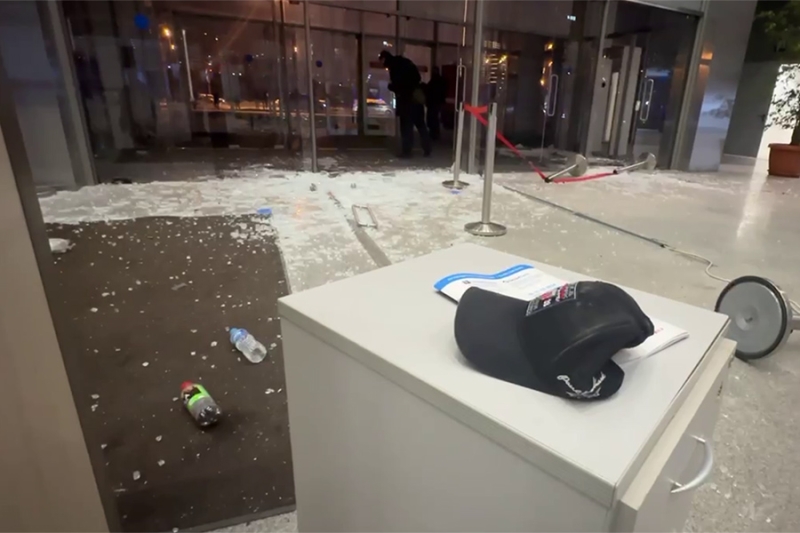 «Со всех сторон стреляли, просто со всех». Хронология теракта в