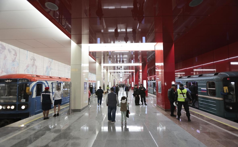 Собянин открыл три станции метро на салатовой ветке