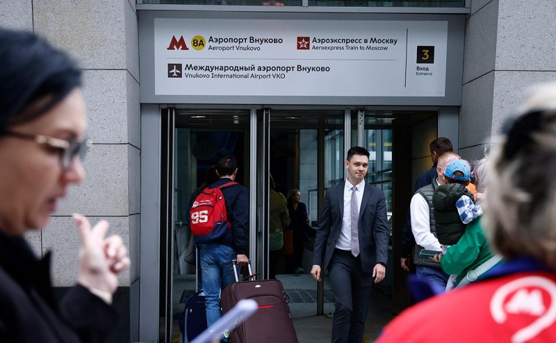 Собянин открыл три станции метро на салатовой ветке