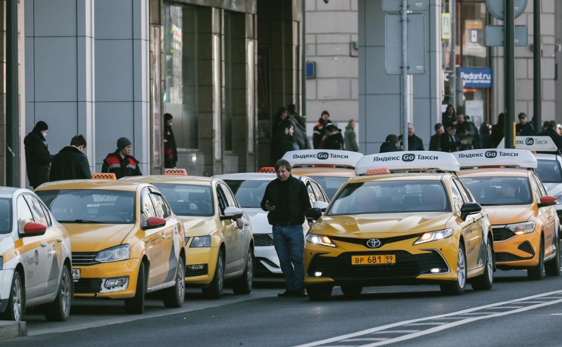 Собянин подписал закон о штрафе для таксистов за незнание Москвы