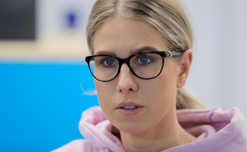 Соболь прекратила свою выборную кампанию в Госдуму