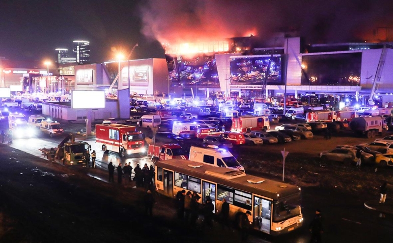 СОБР покинул горящий «Крокус Сити» из-за невозможности там находиться