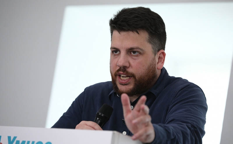 Соратник Навального заявил об отказе от новых протестов до весны