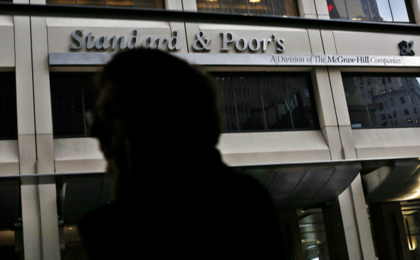 S&P понизило кредитный рейтинг России до SD