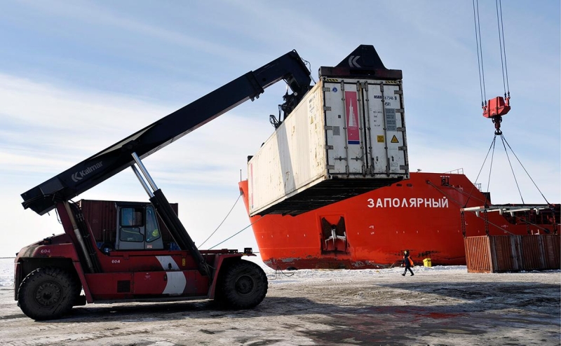 СПГ обеспечил более половины грузопотока по Северному морскому пути