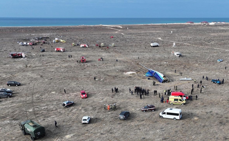 Среди выживших при крушении самолета в Казахстане оказалось 10 россиян