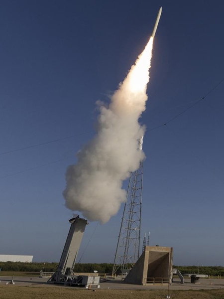 США испытали технологию холодного старта гиперзвуковых ракет с