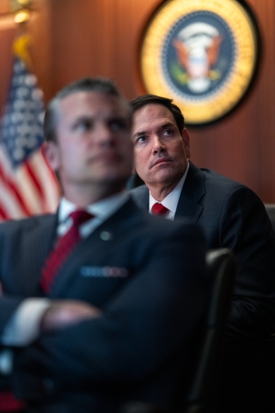 США нанесли удары по ядерным объектам Ирана. Что известно к 8-30