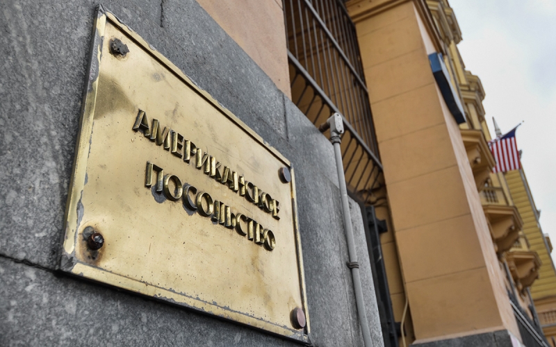 США назвали эскалационным шагом высылку заместителя посла из России