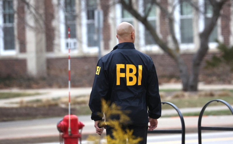 США обвинили модератора ПМЭФ-2023 Саймса в нарушении санкций