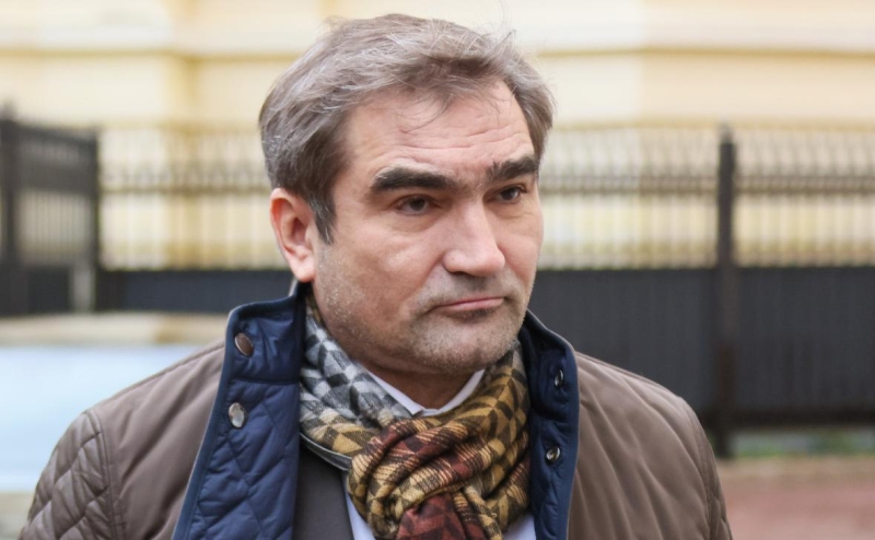 США решили выслать двух российских дипломатов