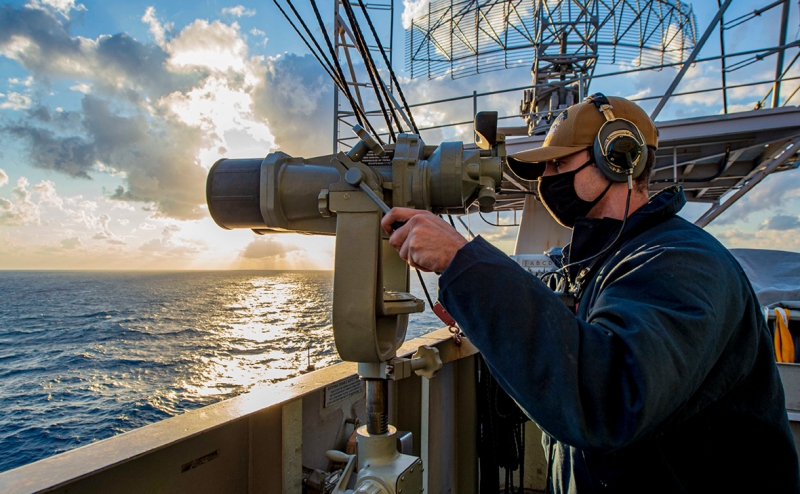 США заявили о планах отправить военные корабли в Черное море