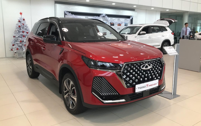 Стали известны новые цены на Lada Granta и Lada Vesta после