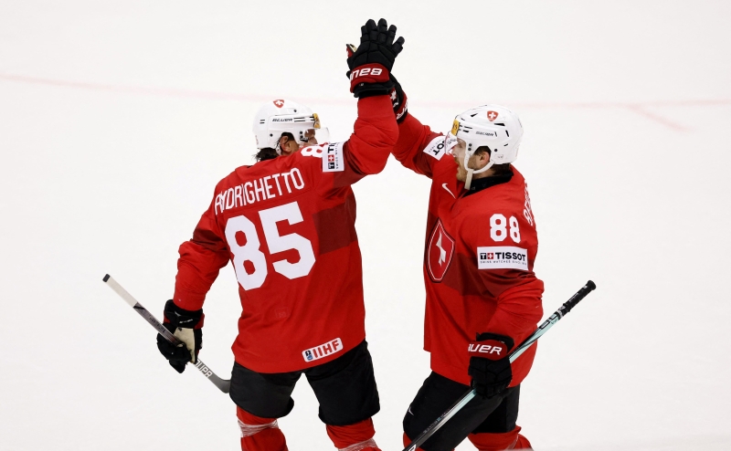 Стали известны полуфинальные пары чемпионата мира по хоккею