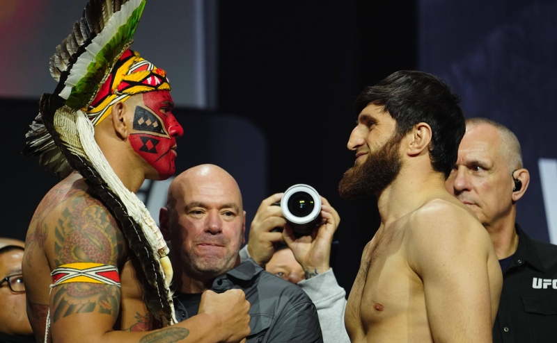 Станет ли россиянин впервые чемпионом UFC в полутяжелом весе. Онлайн