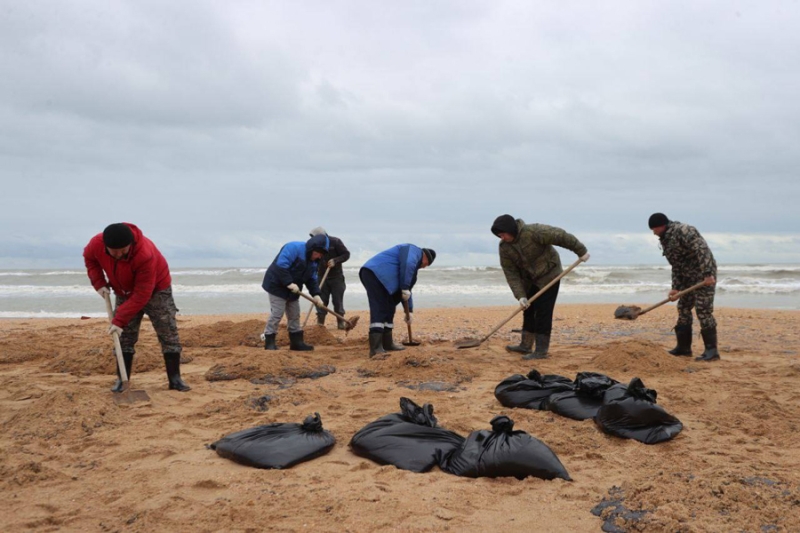 Старовойт назвал причины крушений танкеров в Керченском проливе