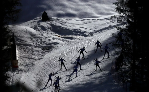 Старовойт сообщил о падении дрона и пожаре на нефтебазе в Курске