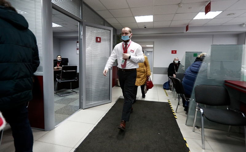 Стоимость продажи долгов российских заемщиков упала вдвое