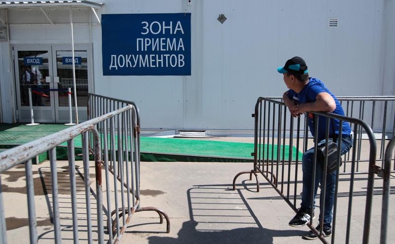 Столичным мигрантам разрешат работать в соседнем регионе