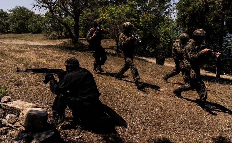 Столтенберг заявил, что Восток идет в НАТО, а не НАТО на Восток