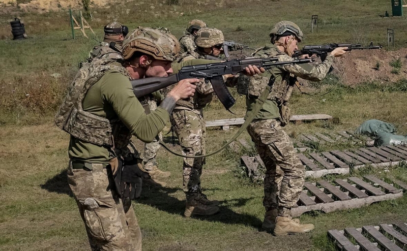 Страны ЕС обсудят привлечение «войск нейтральной страны» на Украину