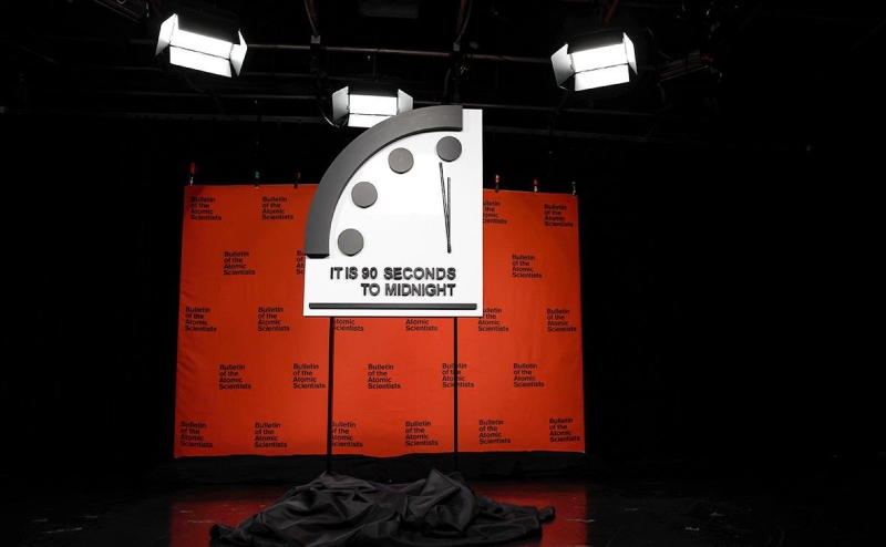 Стрелки Часов Судного дня оставили на 90 секундах до полуночи