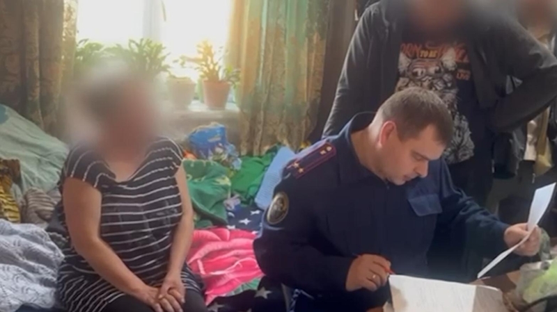 Суд арестовал двух фигурантов дела о суррогатном алкоголе в Ленобласти