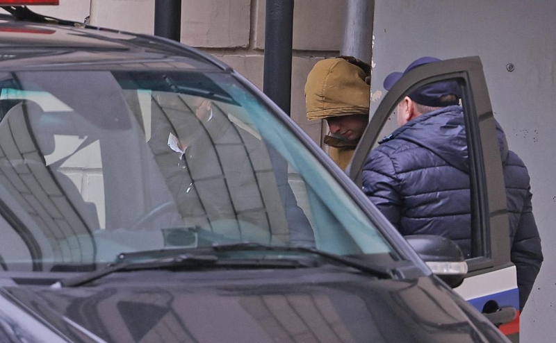 Суд арестовал обвиненного в шпионаже журналиста WSJ