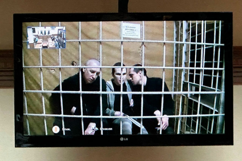 Суд отказался ужесточать приговор бывшим адвокатам Навального