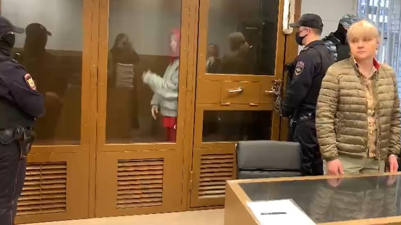 Суд отправил под домашний арест блогера Елену Блиновскую