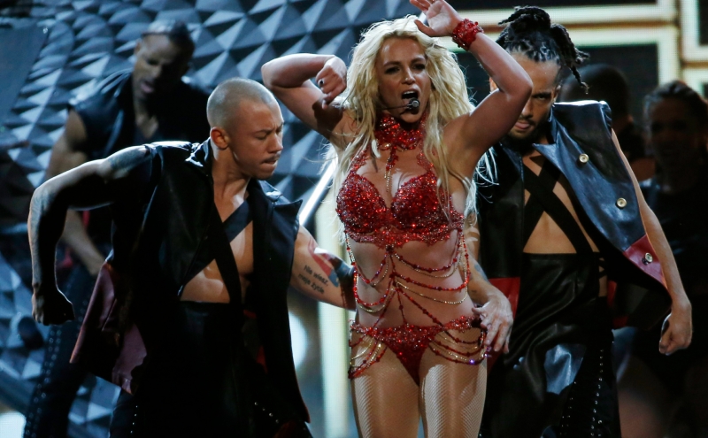 Суд прекратил опеку отца над Бритни Спирс