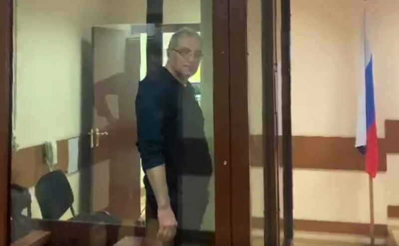 Суд в Москве арестовал адвоката экс-полковника Захарченко