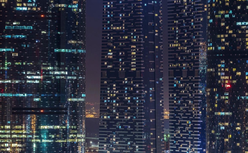 Связанный с правительством Абу-Даби фонд инвестирует в склад для Ozon