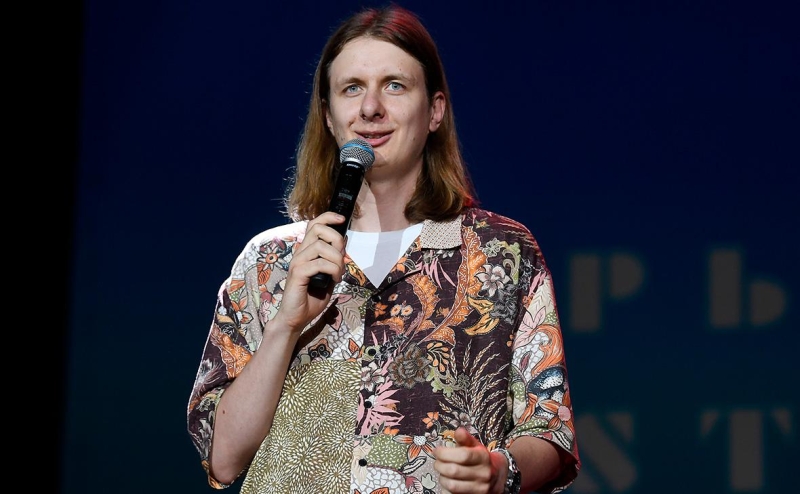 ТАСС сообщил об угрозе уголовного дела против лидера «Порнофильмов»