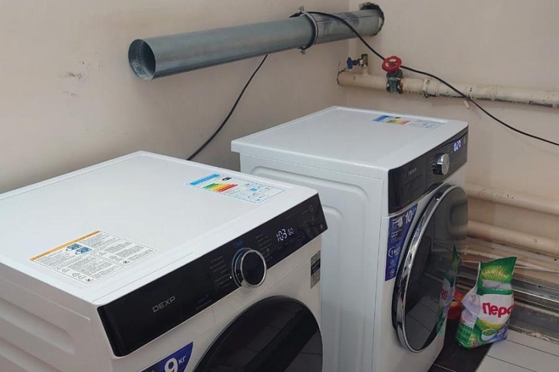 «Те, кто себя не нашел»: кто и как до сих пор живет в ПВР для беженцев