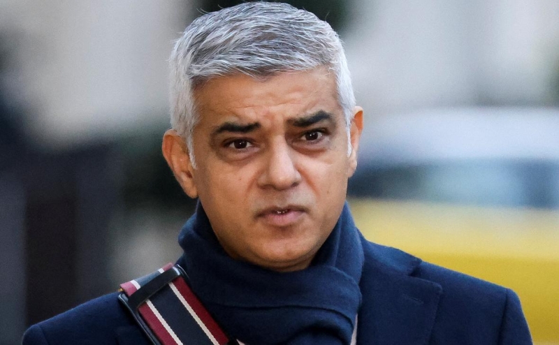 Telegraph узнал об отказе мэра Лондона отправить Киеву утилизируемые