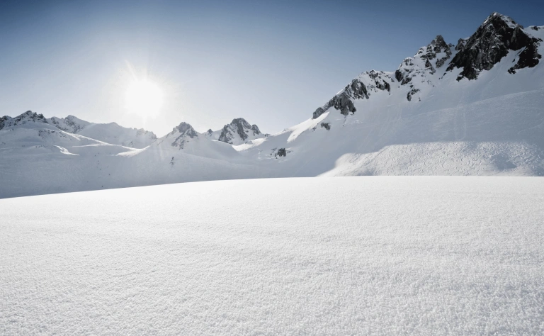 The Economist назвал причину создания «секретных запасов» Китая