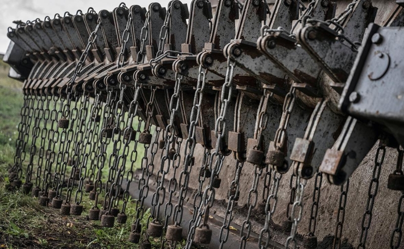 The Economist сообщил о нехватке у ВСУ техники для лобовых атак