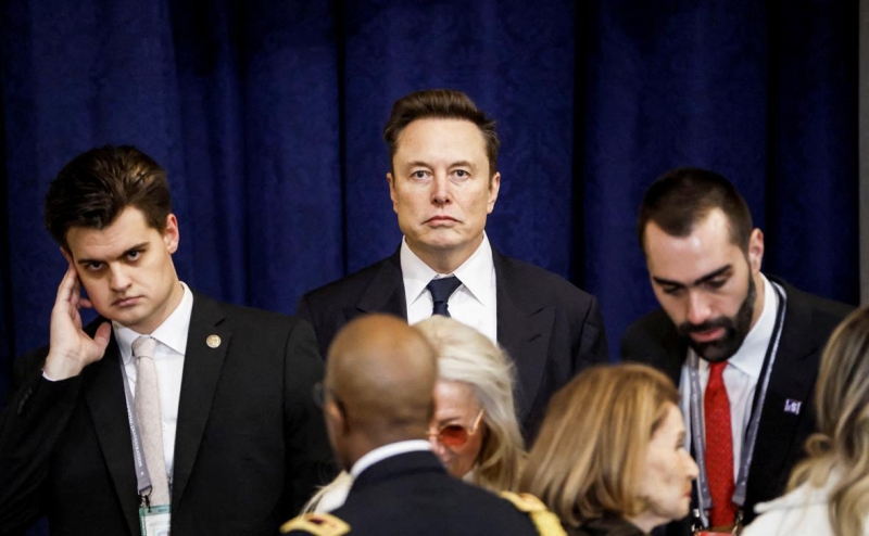 Time на своей обложке посадил Илона Маска в кресло президента США