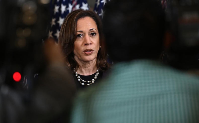 Time рассказал о прохладных отношениях между Харрис и Зеленским