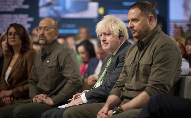 Times узнала о тайной поездке Джонсона к лидеру Венесуэлы из-за