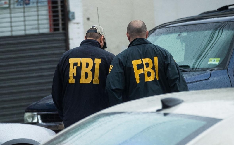 Трамп лишил доступа к секретным данным Харрис, Клинтон и семью Байдена