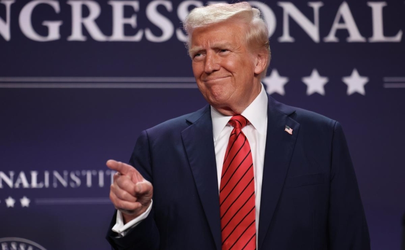 Трамп не увидел шансов для БРИКС заменить доллар