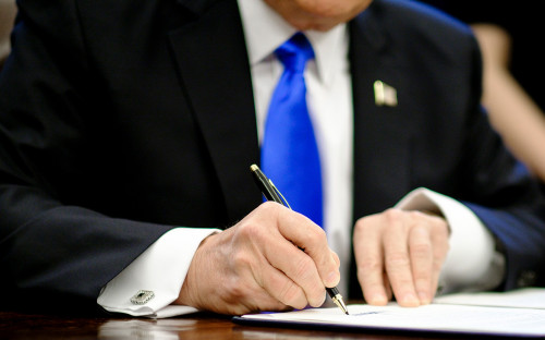 Трамп отказался давать показания на процессе по импичменту