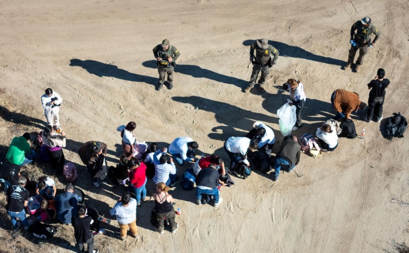 Трамп ответил «правда!!!» на данные о плане ввести чрезвычайное