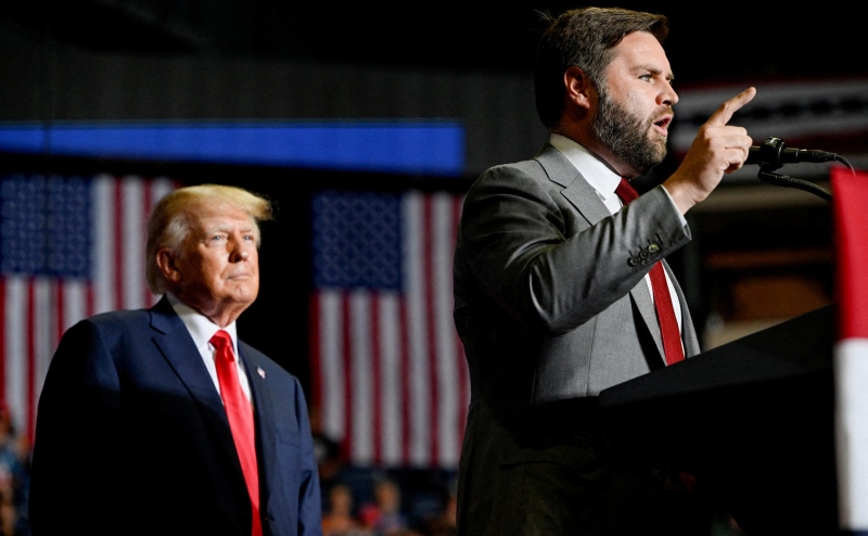 Трамп появился на публике с забинтованным ухом впервые после покушения